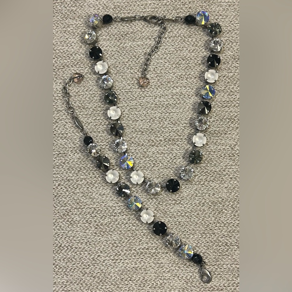Sabika Manhattan necklace and bracelet